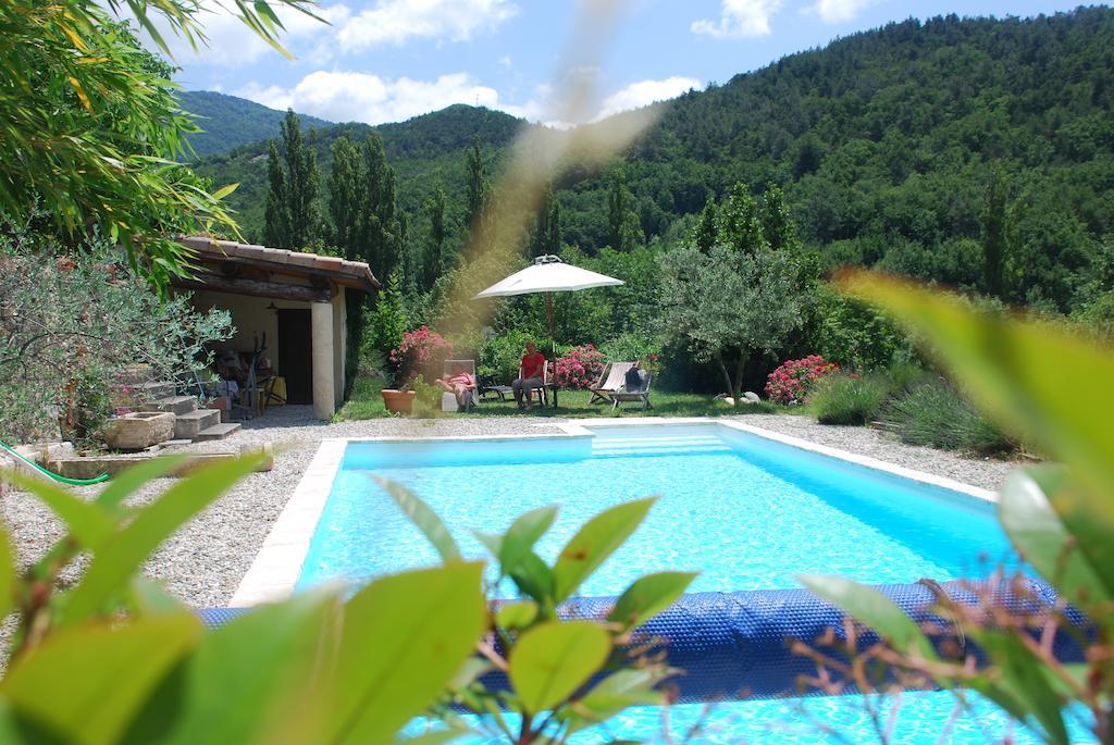 Maison D'Hotes Ainsi Soie T-Il Combovin Exterior foto